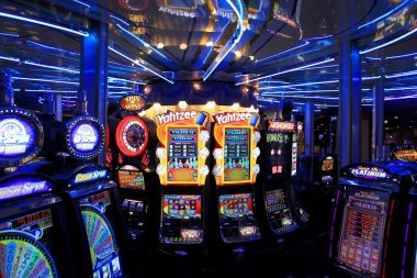 Example of Aviator arcade game multipliers on slot 2000 interface